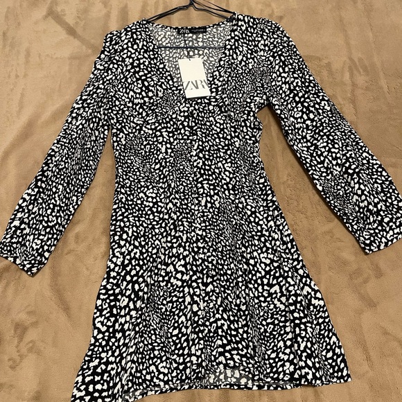 Zara mini dress - Picture 3 of 3